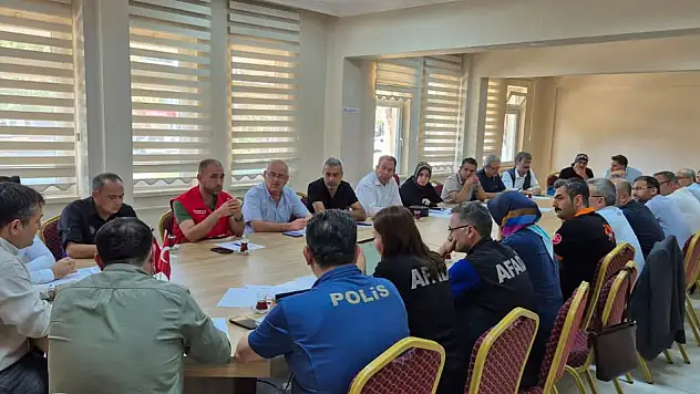 Kaymakam Hakan Yavuz Erdoğan'dan Göreve Hızlı Başlangıç: Afet Koordinasyon Toplantısına Başkanlık Etti