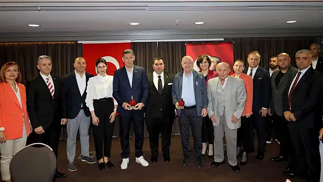 KESİAD toplantısında Sinan Oğan ve Ümit Özdağ ağırlandı