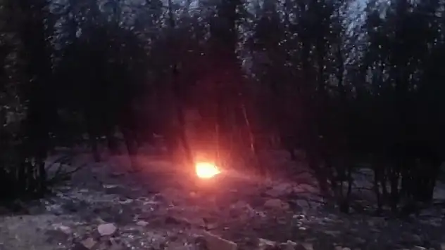 Kınık'taki orman yangınına helikopterlerle destek