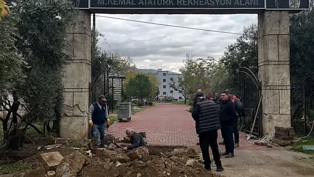 Kiraz Belediyesi Atatürk Rekreasyon Alanı'nda yağmur hattı altyapısını yeniledi