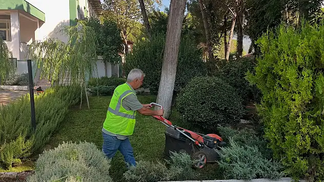 Kiraz Belediyesi'nden Koru Otel Çevresinde Temizlik Seferberliği
