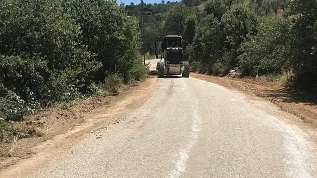 Kiraz Belediyesi'nden Sarıkaya Mahallesi'nde Yol Düzenleme Çalışması