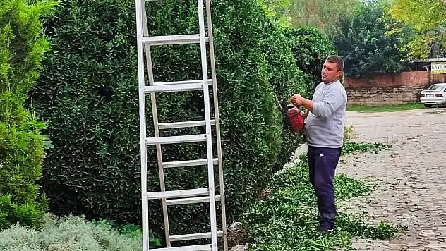 Kiraz Belediyesi'nden Yeşil Alanlarda Yoğun Bakım Çalışması