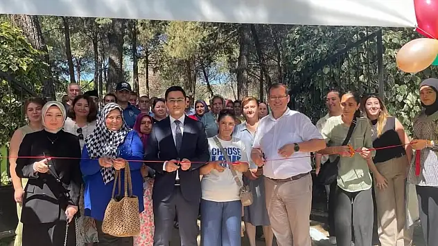 Kiraz'da Aile Destek Merkezlerinden Anlamlı Sertifika Töreni