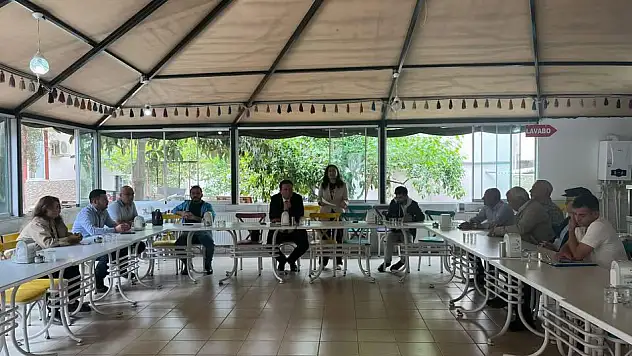 Kiraz'da 'Okul-Sektör İşbirliği' Toplantısı Yapıldı