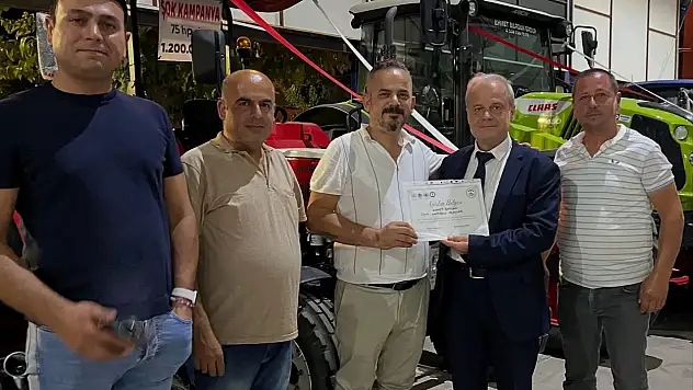 Kiraz Fuarında Katılımcılara Teşekkür Belgeleri Takdim Edildi