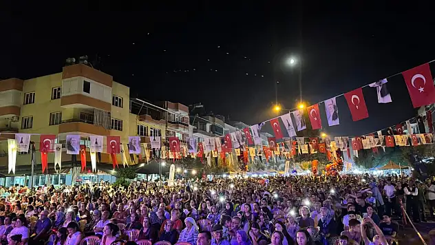 Kiraz Heyeti, Beydağ'ın 2 Eylül Kurtuluş Etkinliklerine Katıldı