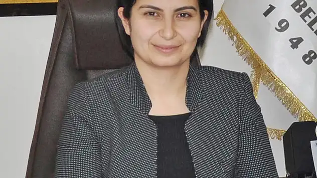 Kiraz ilçesinde Belediye Başkanı’nın makam odasında dinleme cihazı bulunduğu bildirildi