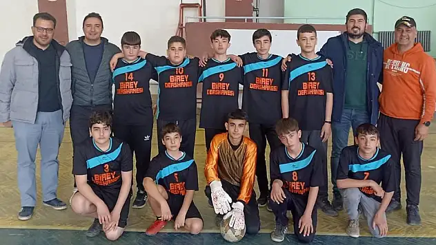 Kiraz'da futsal turnuva finalleri gerçekleştirildi