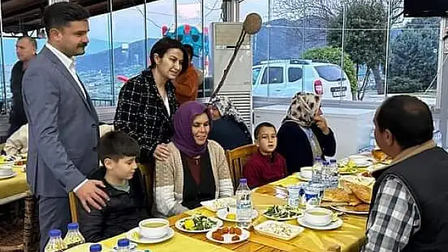 Kiraz'da şehit ve gazi aileleri için iftar organizasyonu