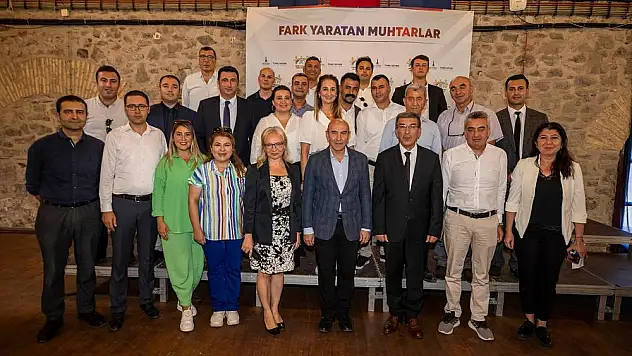 Kirazlı Muhtarlar Büyükşehir Belediye Başkanı Soyer ile bir araya geldi