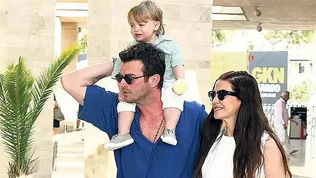 Kıvanç Tatlıtuğ ve Başak Dizer’in oğlu Kurt Efe görüntülendi! İşte minik Kurt Efe…