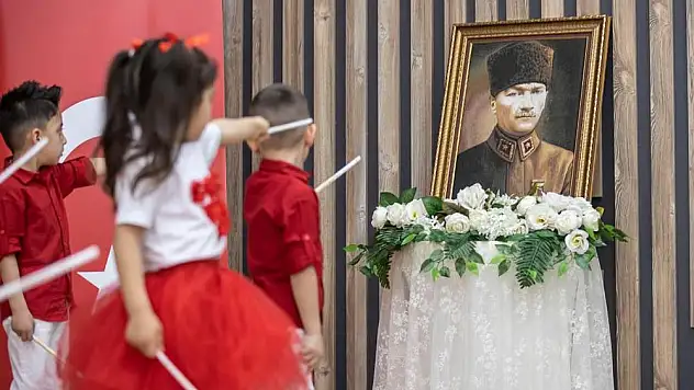 Konaklı miniklerden 23 Nisan kutlaması