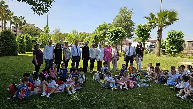 'Kütüphane Dostu Okul' Projesi Miniklerle Hayata Geçti