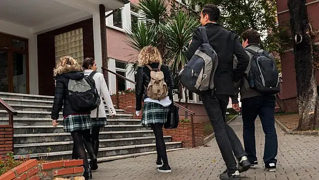 Liselilerde kaçış büyüyor