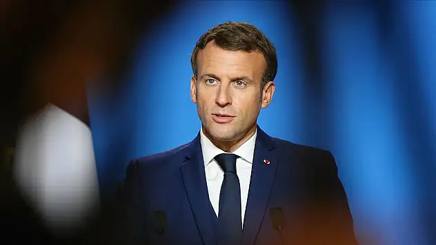 Macron’a kutu içinde ‘kesik parmak’ gönderildi