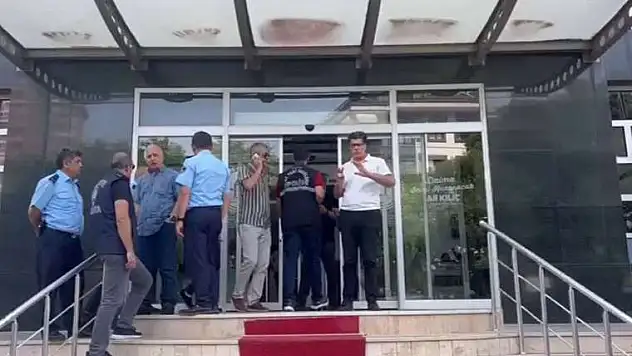 Maltepe Belediyesi’ne silahlı saldırı düzenlendi!