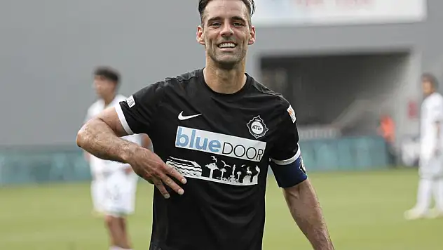 Marco Paixao zirvede tek