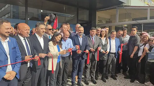 Menderes’te CHP seçim ofisi açılışı