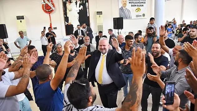 Menemen Belediyesi personeline çifte bayram