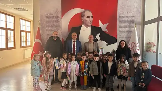 Müzekke Susamcıoğlu Anaokulu'ndan İlçe Milli Eğitim Müdürü Ökay'a Ziyaret