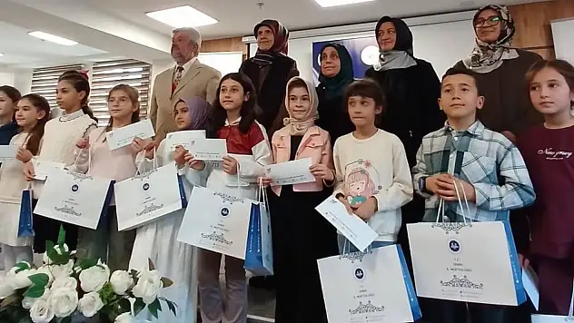 ÖDEMİŞ DİYANET GENÇLİK ÖĞRENCİSİ AYET VE HADİS EZBERLEME YARIŞMASINDA ÜÇÜNCÜ OLDU