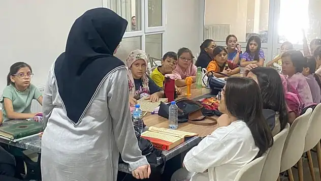 Ödemiş Diyanet Gençlik'ten Kız Kur'an Kursu Öğrencilerine Mahremiyet Bilinci Sohbeti