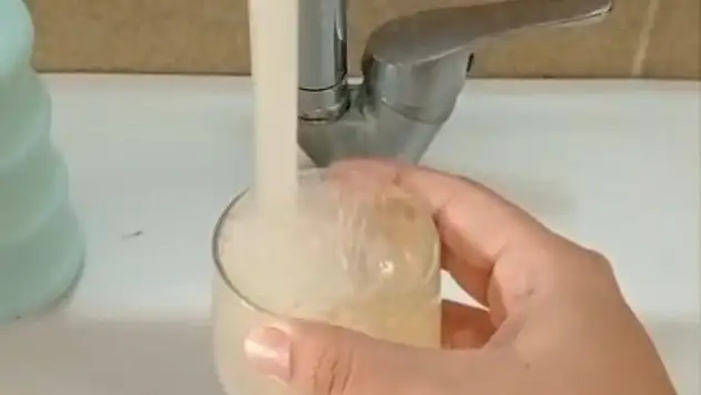 Ödemiş Efe Toplu Konutlarında Su Şikayeti: Sular Bulanık Akıyor