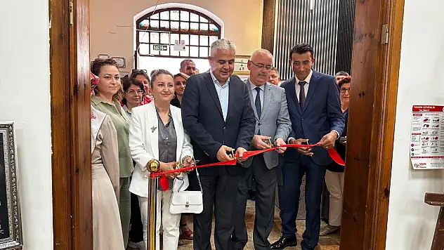 Ödemiş Halk Eğitim Yıl Sonu Sergisi Göz Kamaştırdı: 'El Emeğiyle Yükselen Sanat'