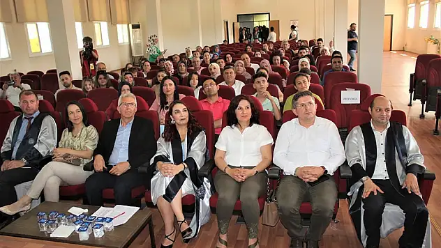 Ödemiş Meslek Yüksekokulu yılsonu mezuniyet töreni yapıldı