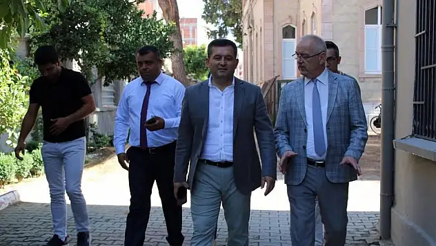 Ödemiş Ortaokulu'na Kaymakam ve İlçe Eğitim Müdüründen İnceleme Ziyareti