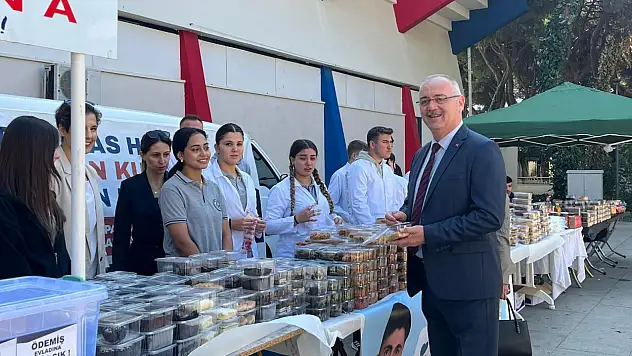 Ödemiş'te Alihan İçin Dayanışma Kermesine Müdür Desticioğlu'ndan Destek