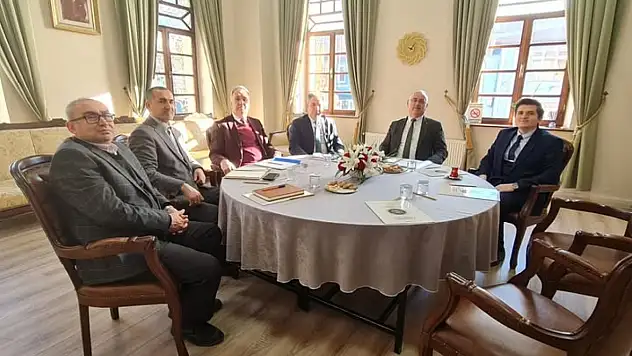 ÖDEMİŞ'TE EĞİTİM ÖNCESİ HAZIRLIK TOPLANTISI YAPILDI