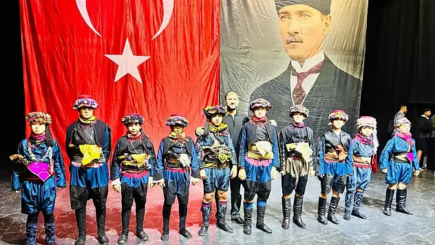 Ödemiş'te Zeybek Şenliği Coşkusu Yaşandı