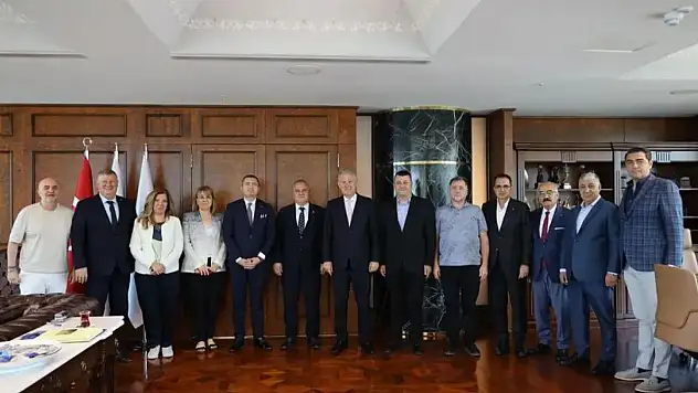 Ödemiş Ticaret Odası'ndan İzmir Ticaret Odası'na Ziyaret: Süt ve Peynir Sektörü İçin Ortak Proje Arayışı