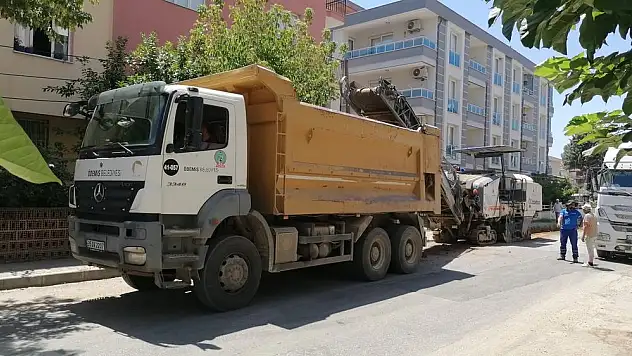 Ödemiş'in mahalle yollarına sıcak asfalt