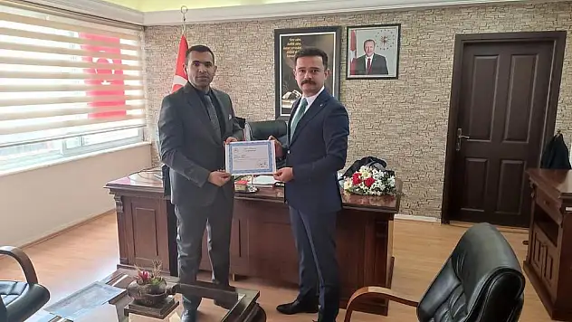 Onur Titiz'den emniyet personeline başarı belgesi