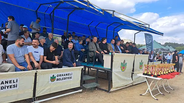 Orhaneli Geleneksel Rahvan At Yarışları Büyük İlgi Gördü