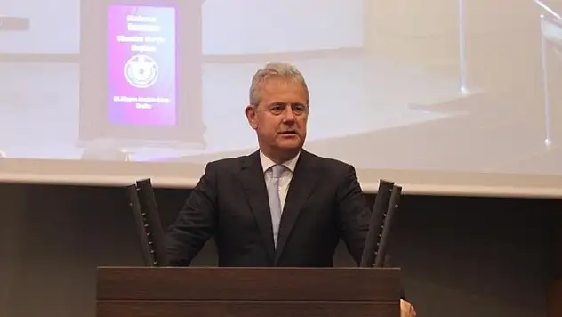 Özgener'den enflasyon hedefine destek