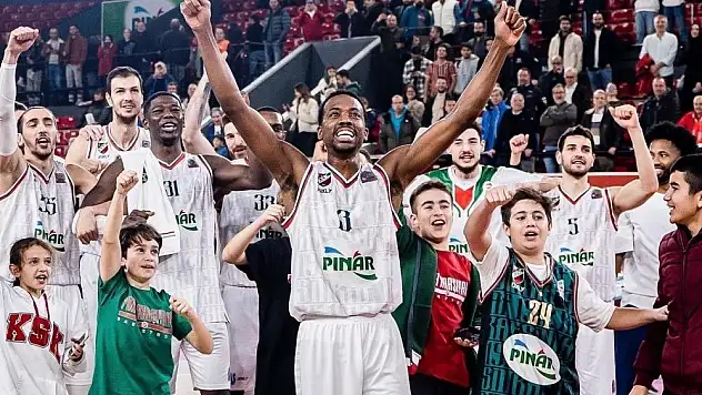 P. Karşıyaka'dan Erick McCollum emekli olmak istiyor