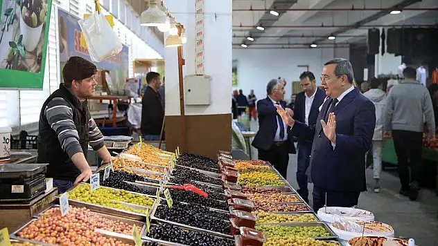 Pazaryerinde vatandaşın gündemi: Hayat pahalılığı