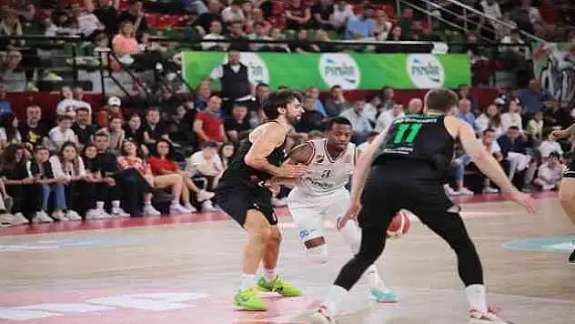 Pınar Karşıyaka’nın o ismi haftanın oyuncusu oldu