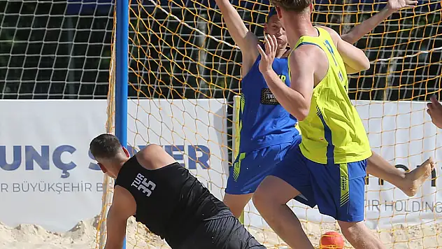 Plajda heyecan sürüyor