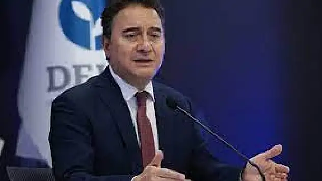 Babacan’dan faiz artırımı sonrası ilk yorum: ‘İki seçenek var’