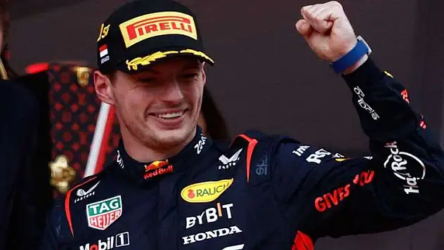 Rekorların adamı Verstappen
