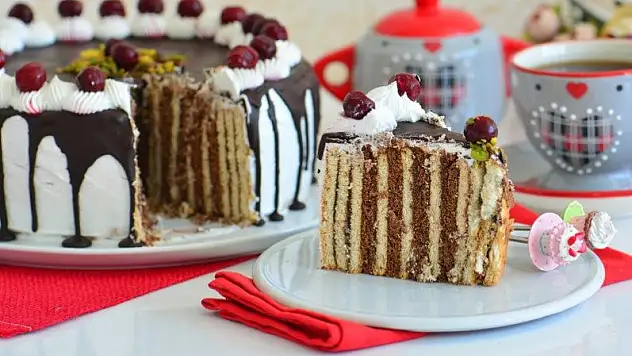 Rüyada pasta yemek ne anlama gelir? İşte rüya tabirleri…