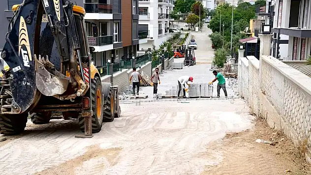 Seferihisar’da yollar yenileniyor