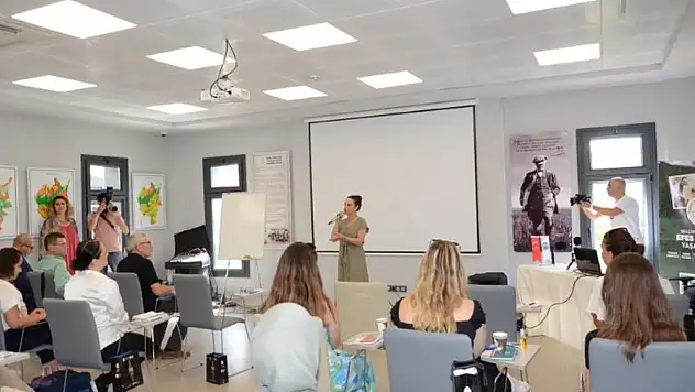 Selçuk’ta usta isimler genç gazetecilere tarım gazeteciliğini anlattı