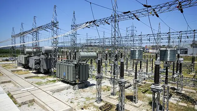 Sıcaklarda rekor elektrik tüketimi