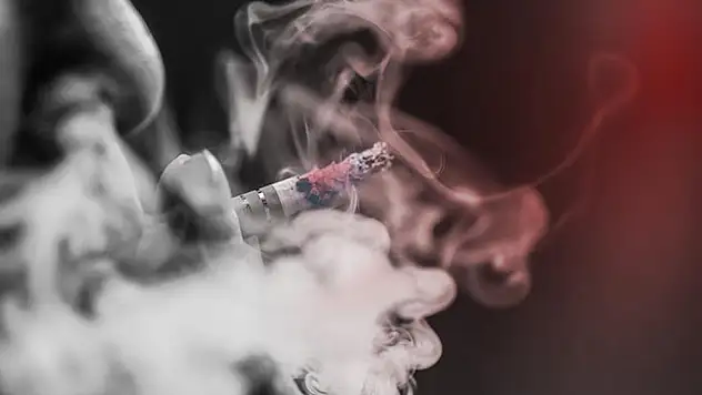 Sigaraya yeni bir zam daha!